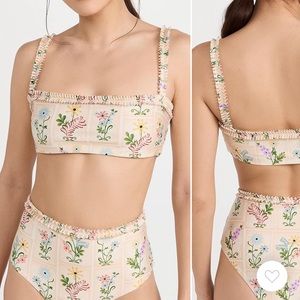 Agua bendita olmo pradera bikini